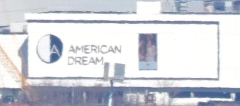 Enseigne « American Dream » sur une façade