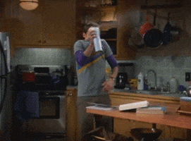 Une personne dans une cuisine