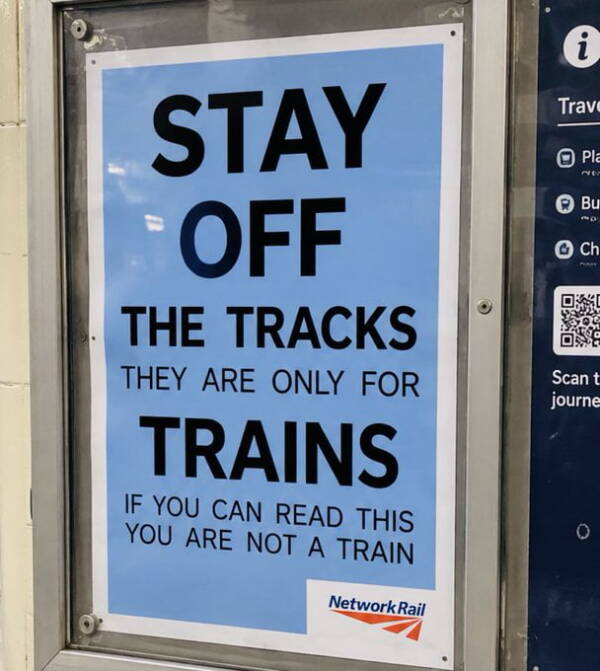 Affiche de sécurité ferroviaire