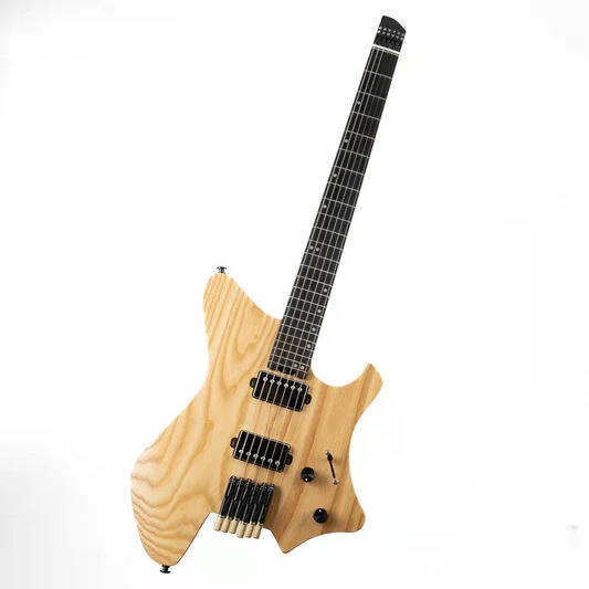 Guitare électrique en bois clair