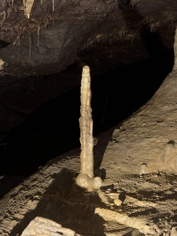 Concrétions dans une grotte